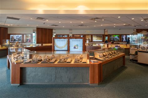 crisson jewelers hamilton bermuda.